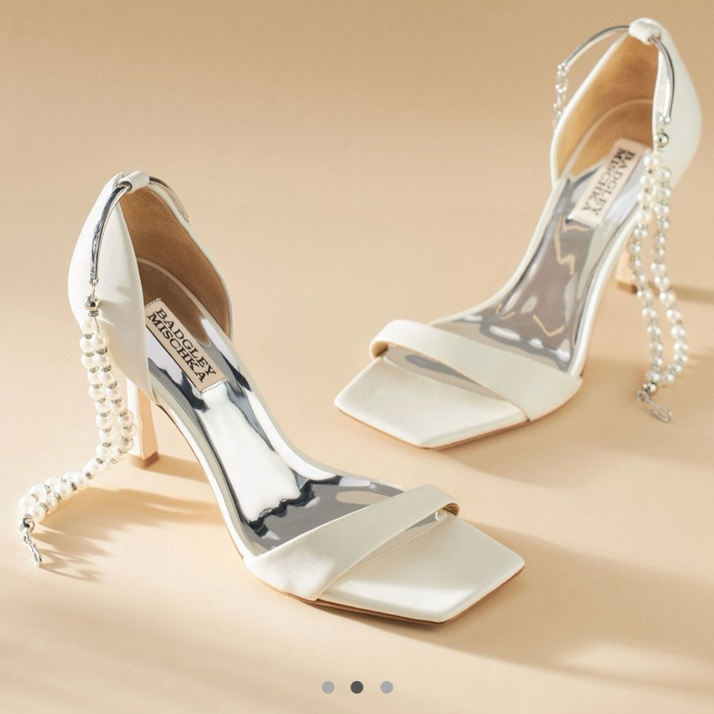 Badgley Mischka Ivory Sandals with Pearl Details